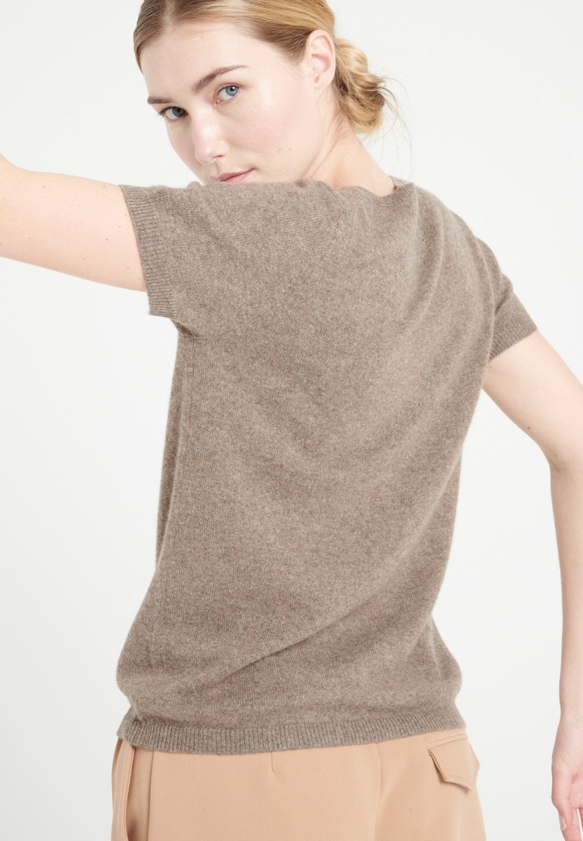 LILLY 14 T-shirt col V en cachemire manches courtes taupe - Studio cashmere8