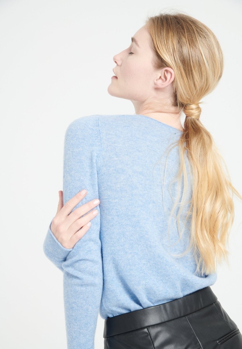 LILLY 5 Pull col bateau en cachemire bleu ciel - Studio cashmere8