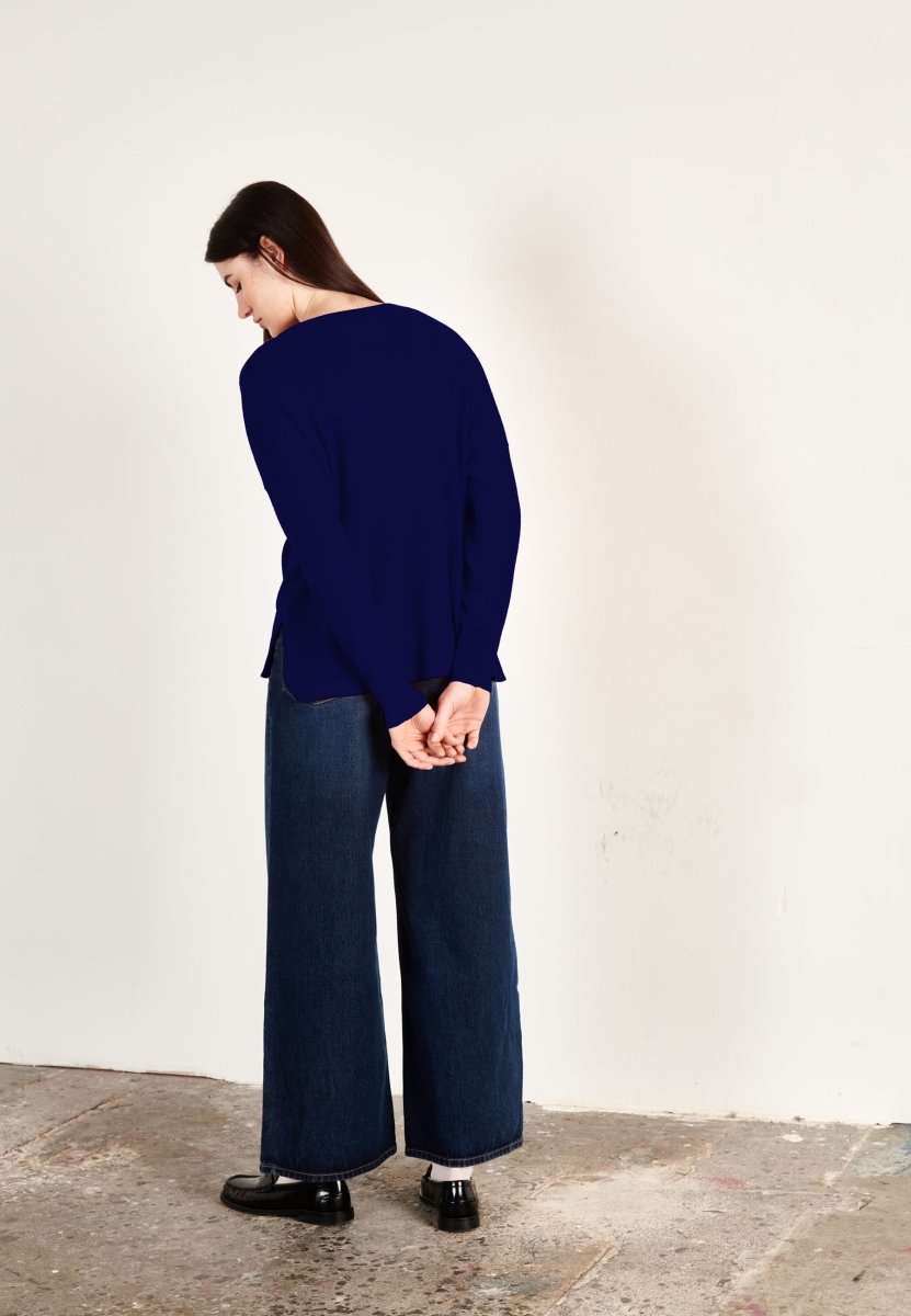 Pull col V cachemire bleu marine femme - HANA 1 - Studio cashmere8