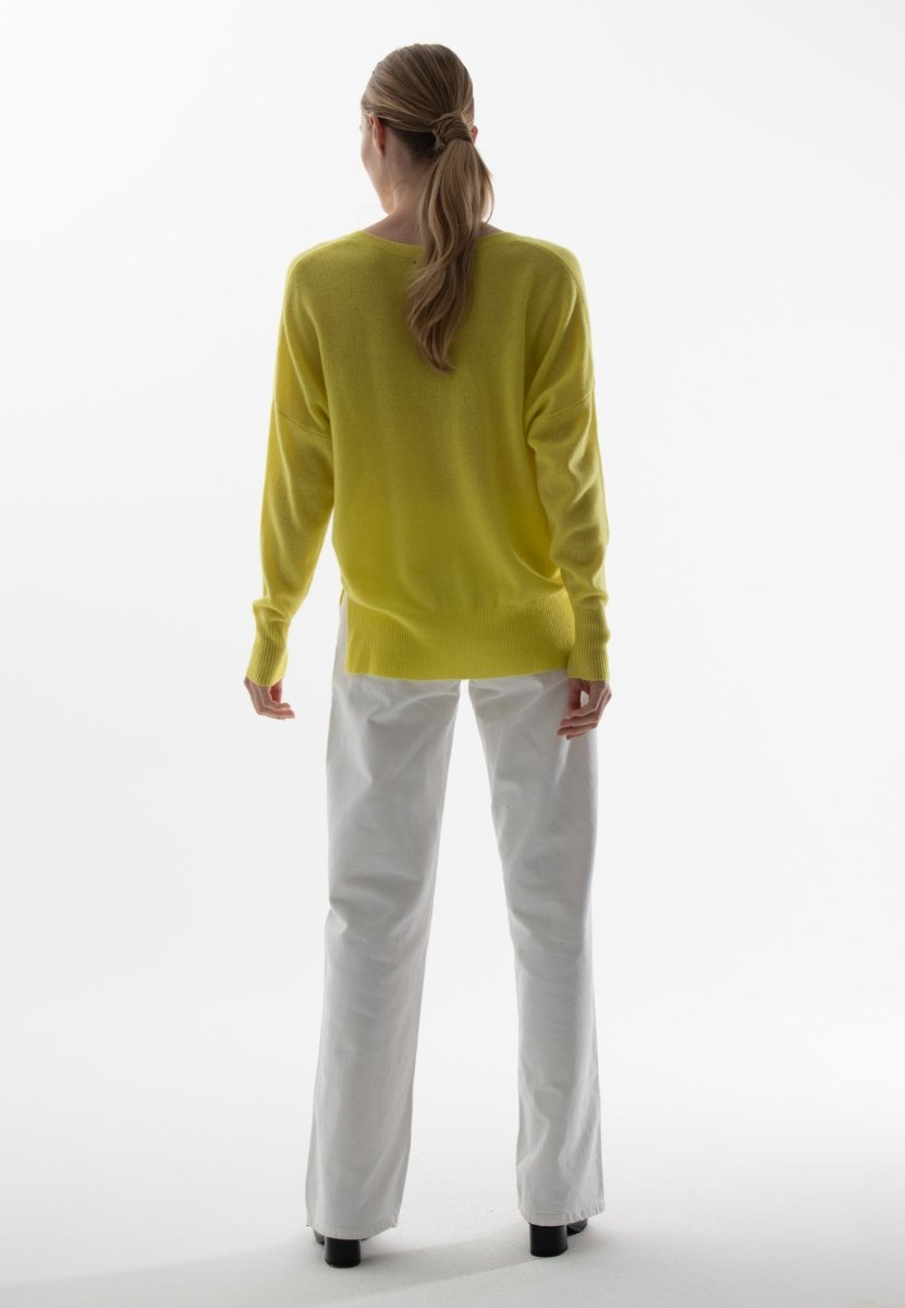 Pull col V cachemire jaune fluo femme - RIA 3 - Studio cashmere8