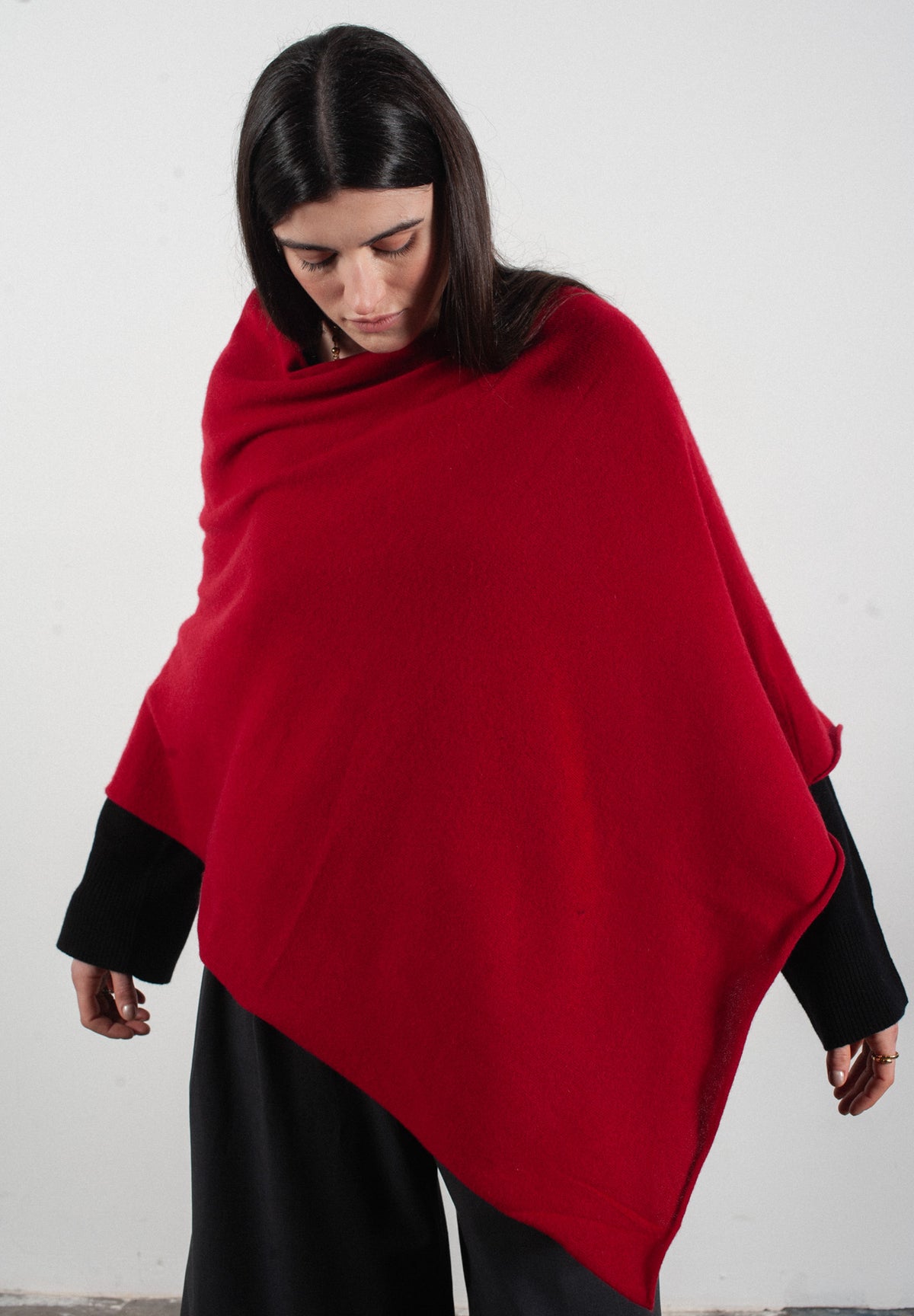 Poncho femme en cachemire rouge - LILLY 9