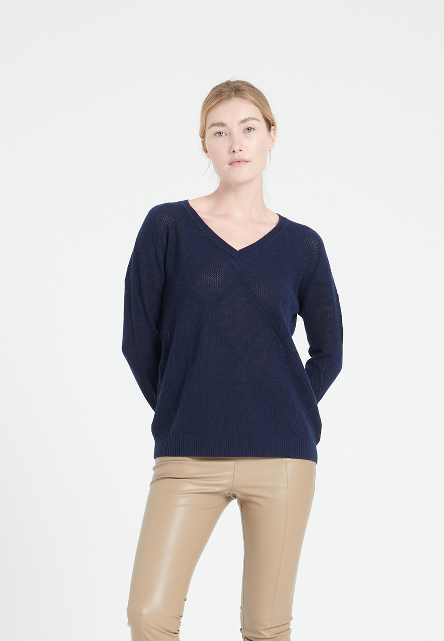 Women's navy blue cashmere V-neck sweater - LILLY 31