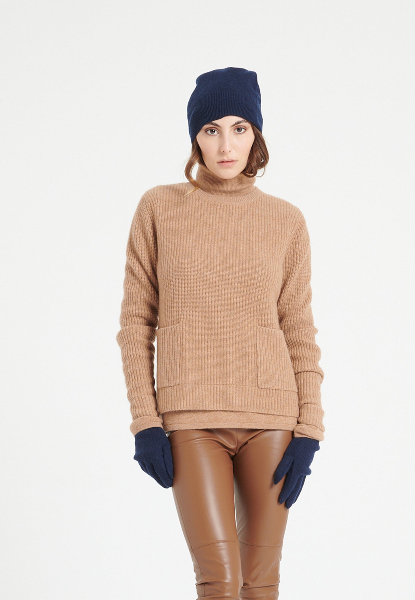 Women's 4-ply camel cashmere round-neck sweater - LILLY 32