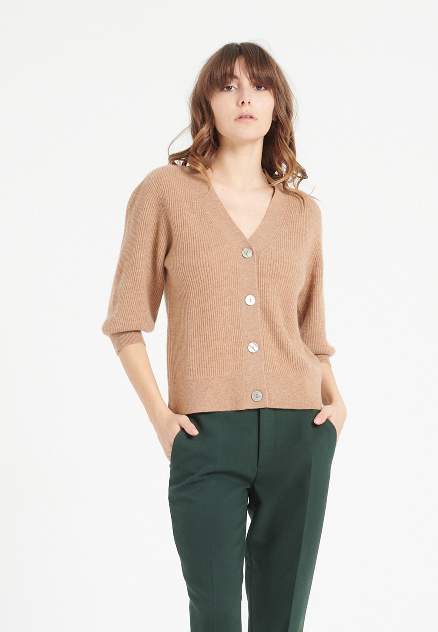 Women's camel cashmere V-neck cardigan - MIA 13