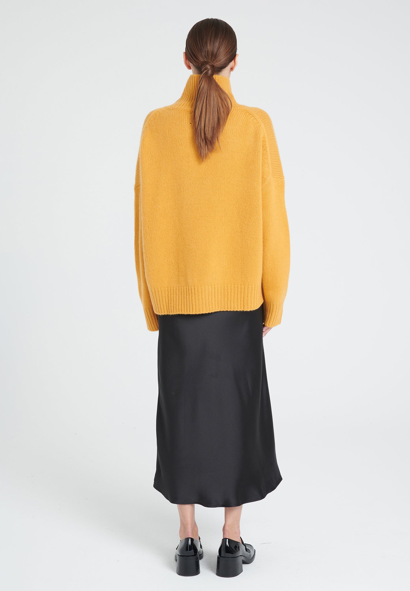 ZAYA 3 Mustard yellow 10-thread-count cashmere high-neck sweater