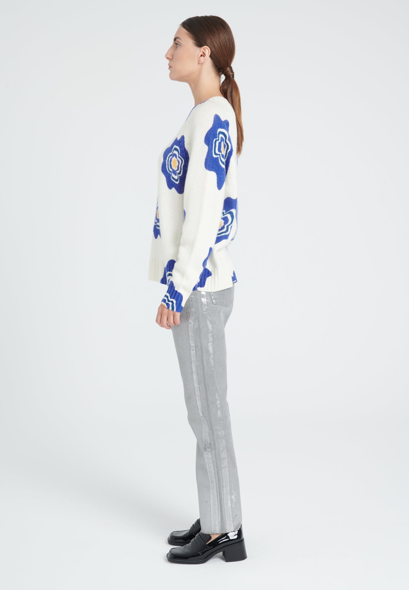 ZAYA 20 Round neck sweater with raglan sleeves and floral prints in 6-thread ecru cashmere