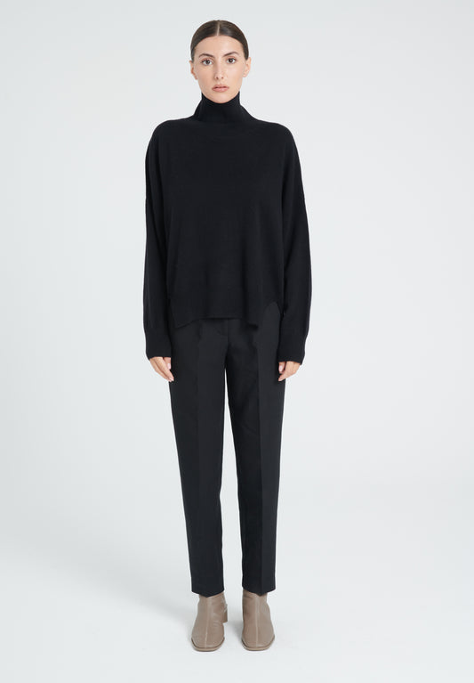 ZAYA 13 Oversized high-neck sweater in black cashmere