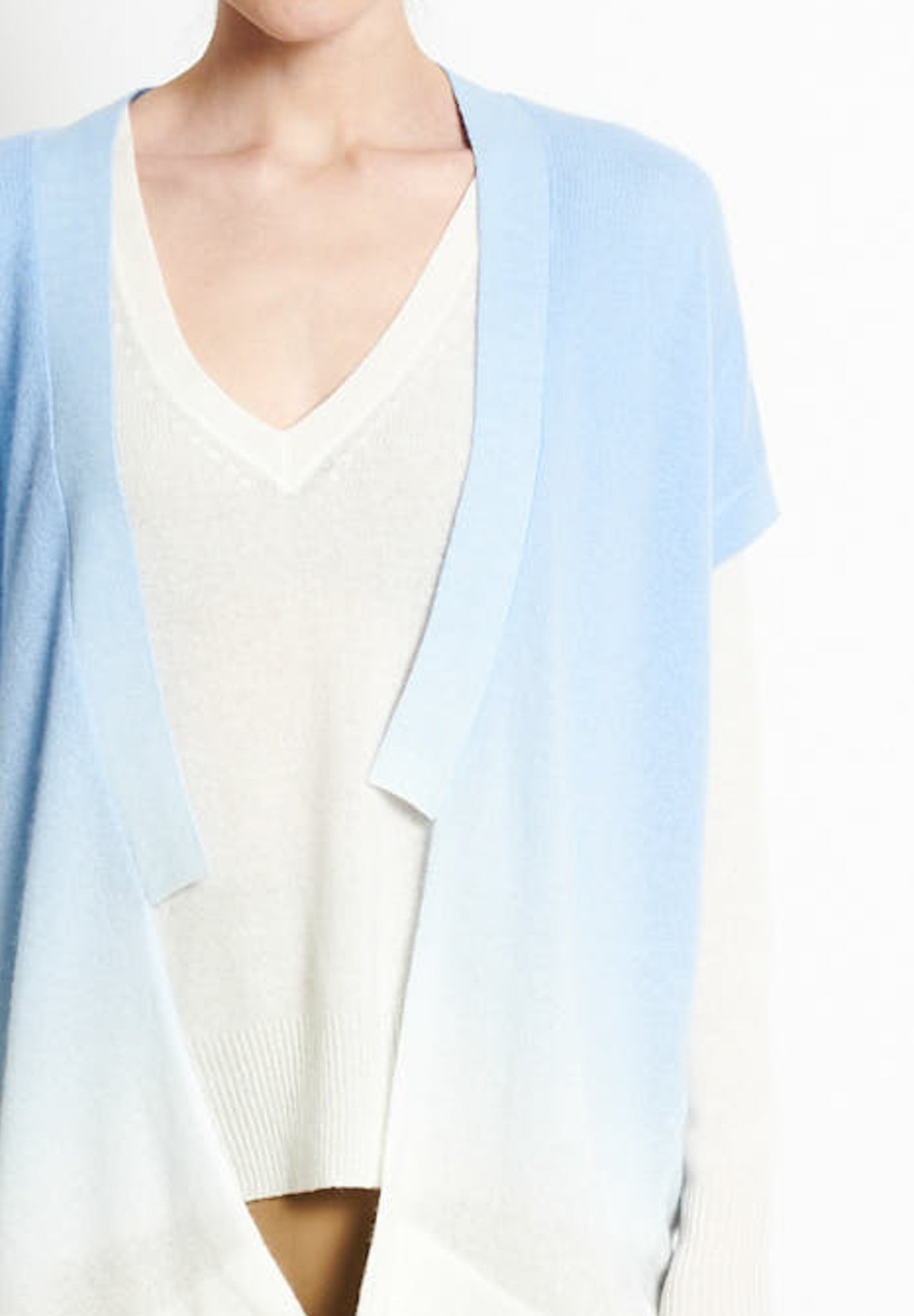 AVA 11 Kimono en cachemire tie & dye blanc écru imprimé bleu ciel