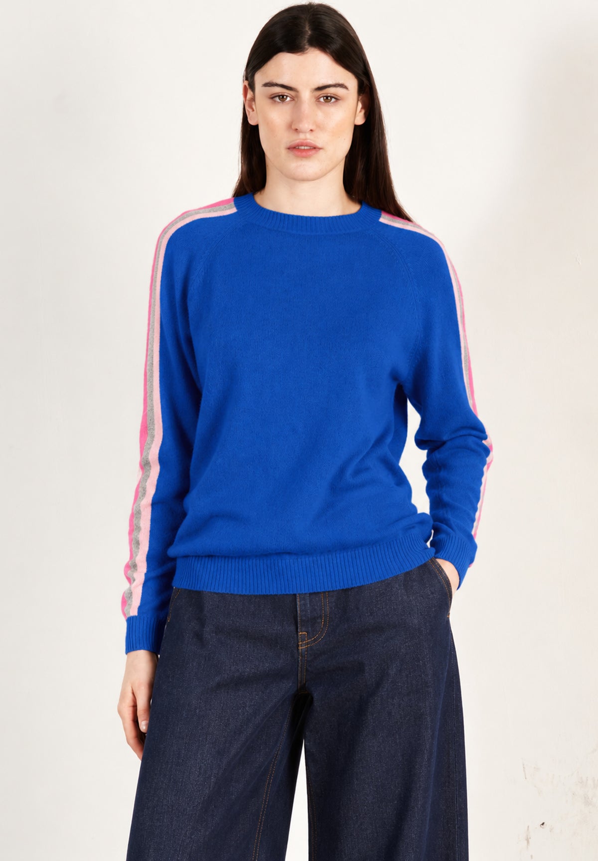 Pull col rond femme en cachemire bleu pétrole & bande multicolore - ZAYA 19