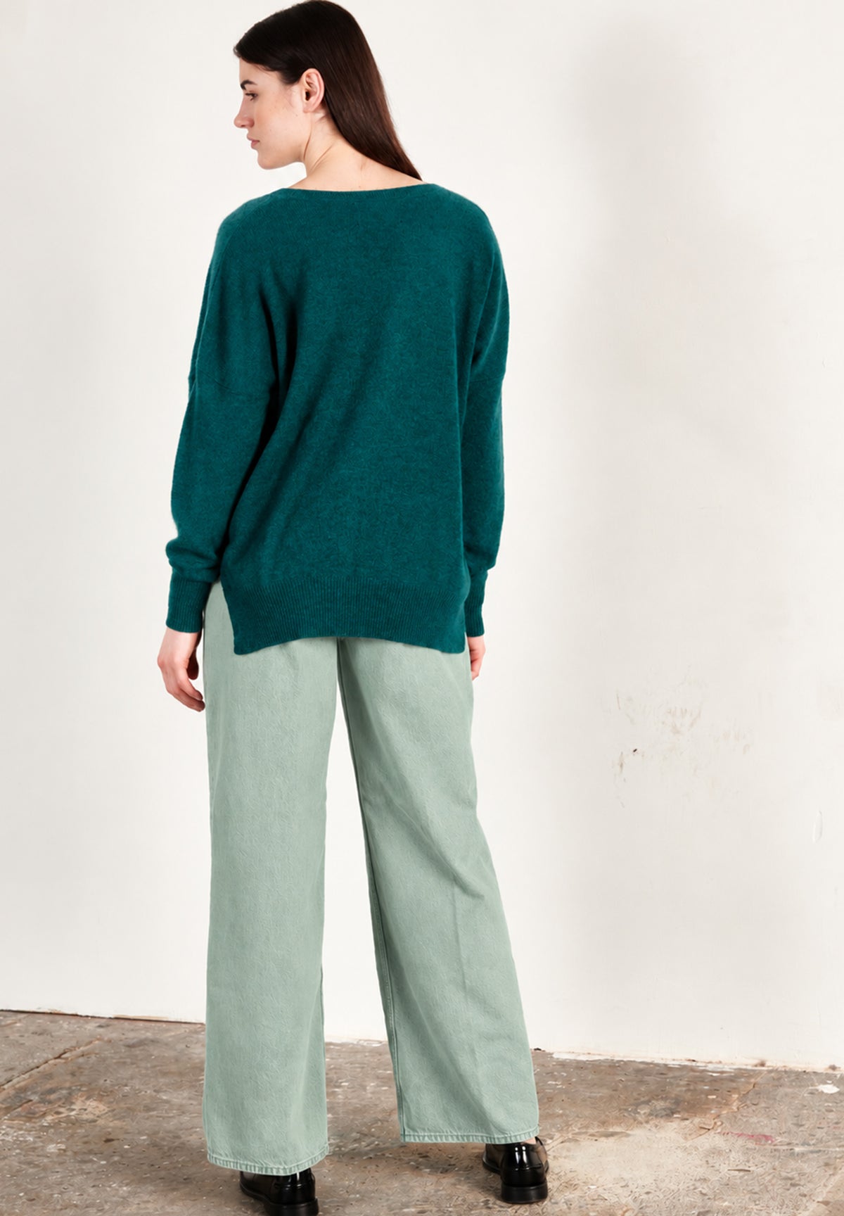 Pull col V femme en cachemire vert foncé - RIA 3