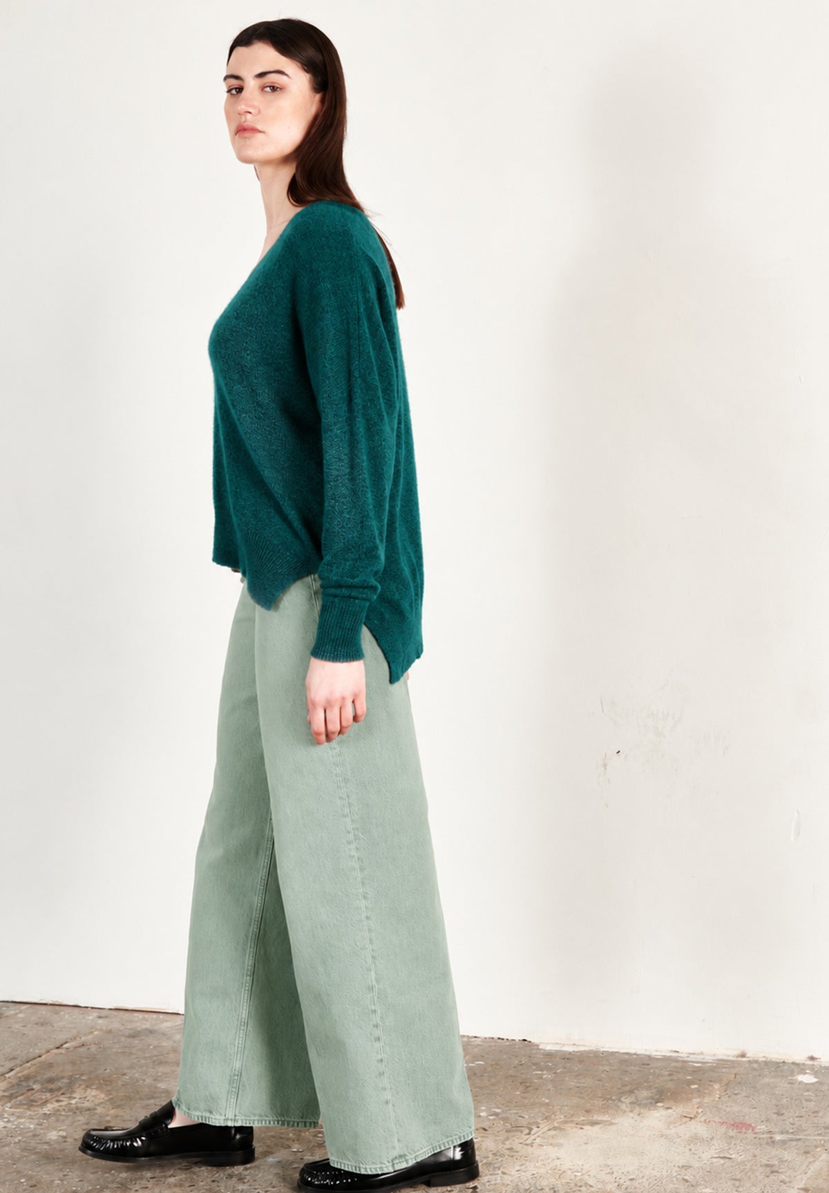 Pull col V femme en cachemire vert foncé - RIA 3