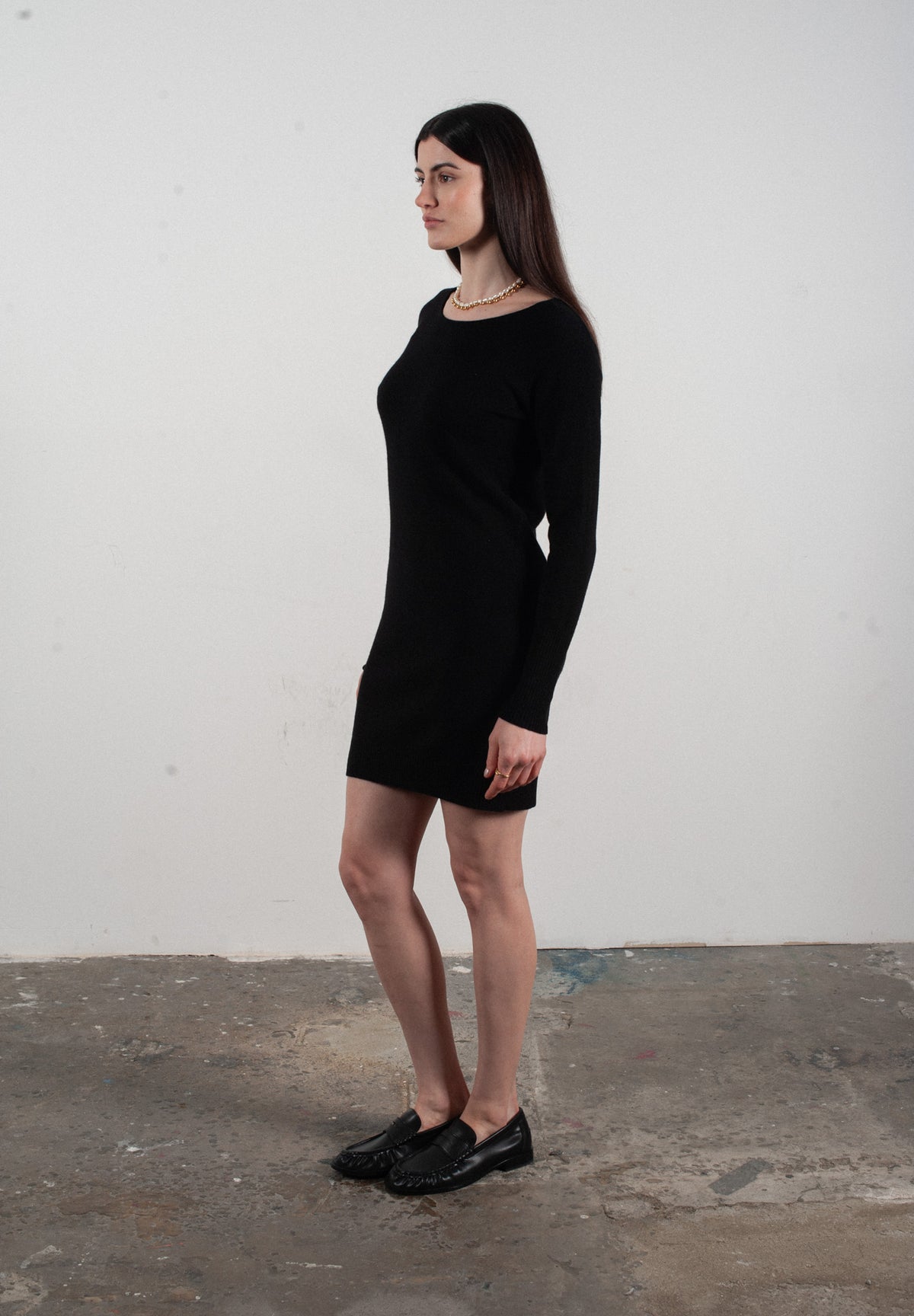 Robe col rond femme en cachemire noir - LILLY 12 - Studio Cashmere8