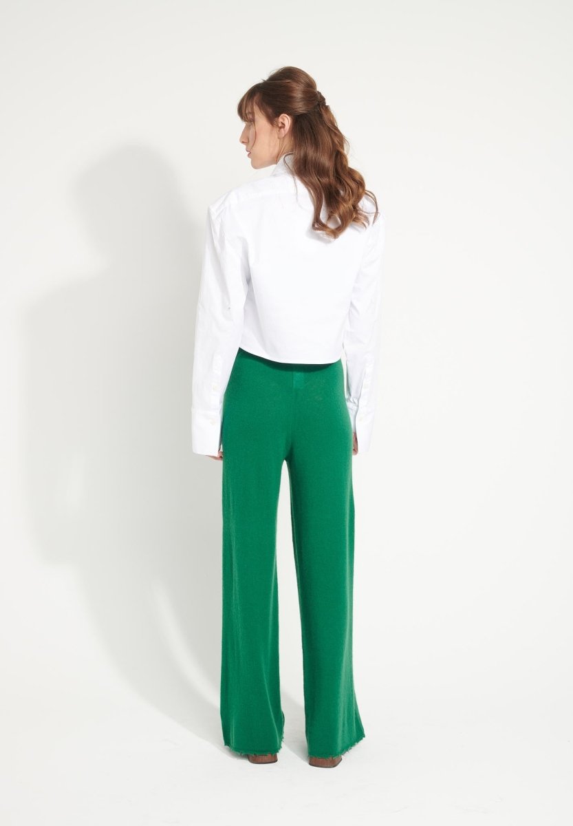 AVA 15 Pantalon en cachemire déjaugé à finitions ciselées vert émeraude - Studio cashmere8