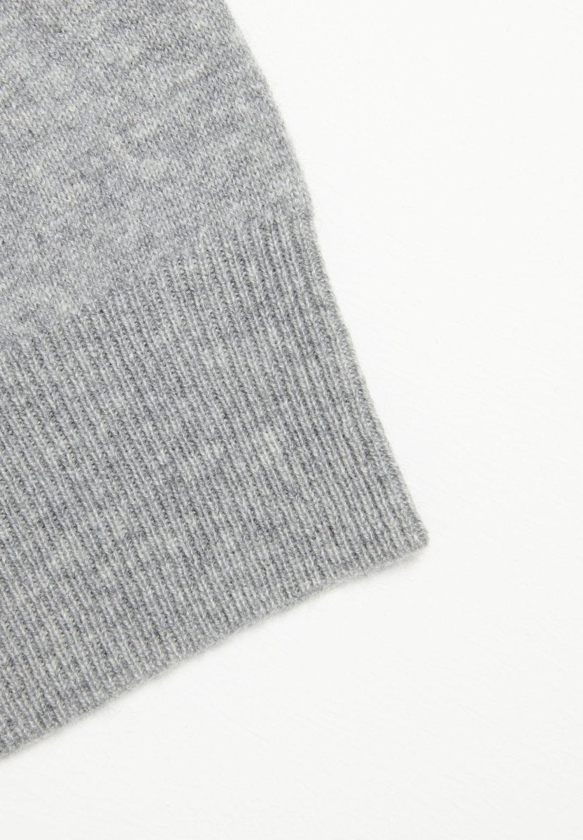 Bonnet en cachemire gris clair - Studio cashmere8