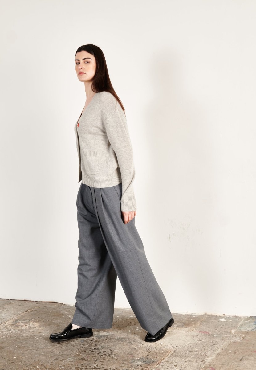 Cardigan cachemire et laine 4 fils gris clair femme - HANA 3 - Studio cashmere8