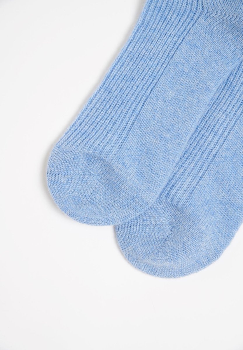 Chaussettes côtelées 4 fils bleu ciel - Studio cashmere8