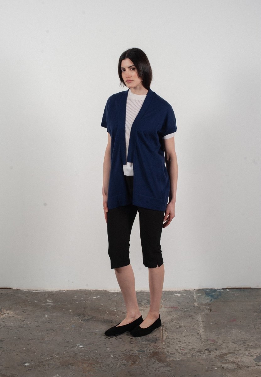 Gilet à manches courtes femme en cachemire & laine ultrafin bleu marine - KELLY 5 - Studio cashmere8