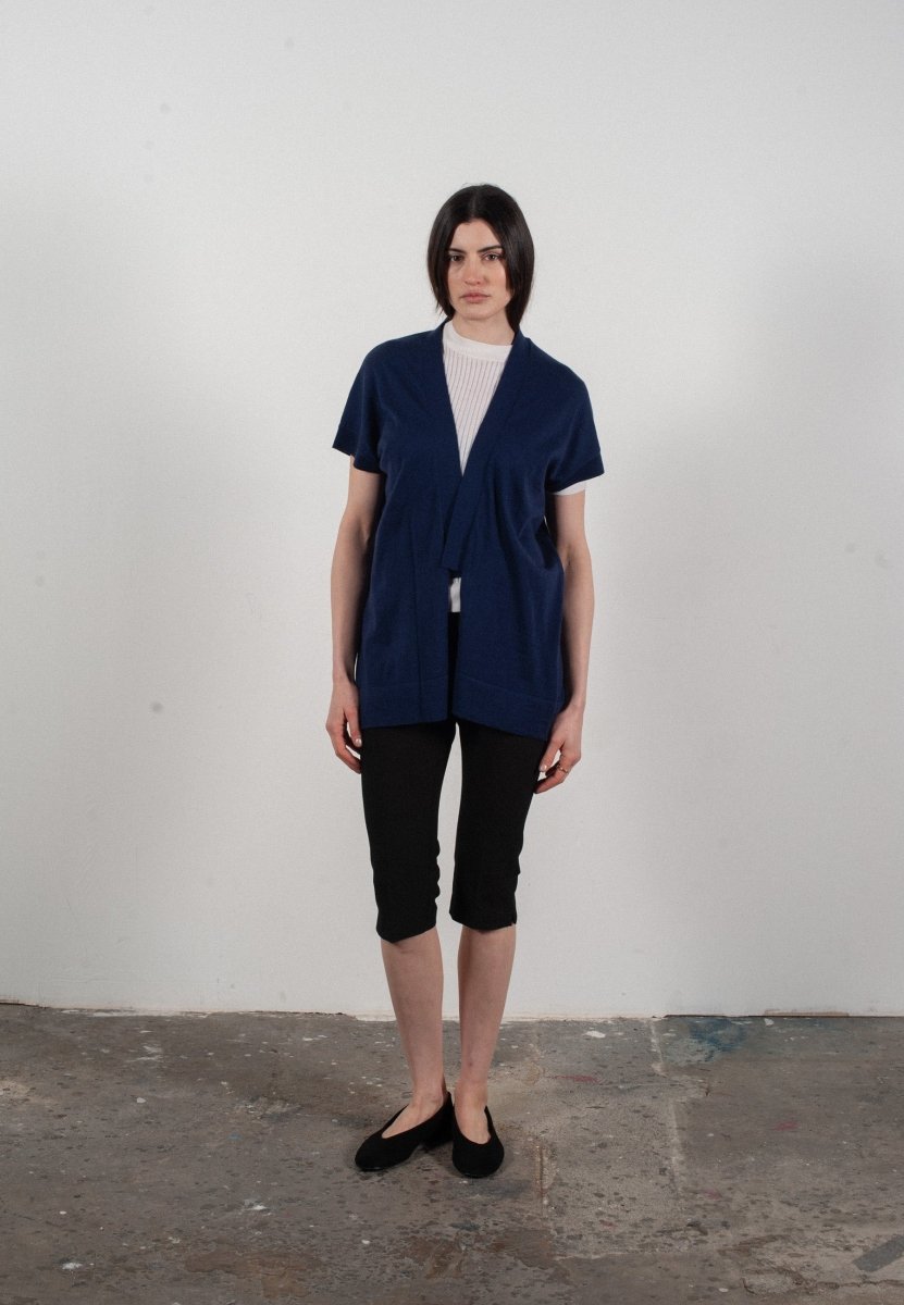 Gilet à manches courtes femme en cachemire & laine ultrafin bleu marine - KELLY 5 - Studio cashmere8