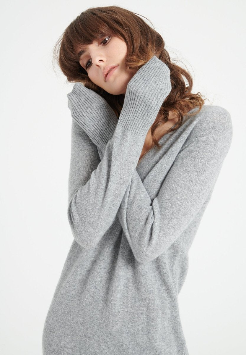 LILLY 10 Robe col V en cachemire gris clair - Studio cashmere8