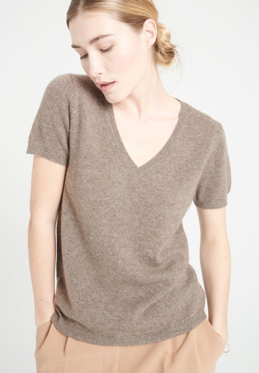 LILLY 14 T-shirt col V en cachemire manches courtes taupe - Studio cashmere8