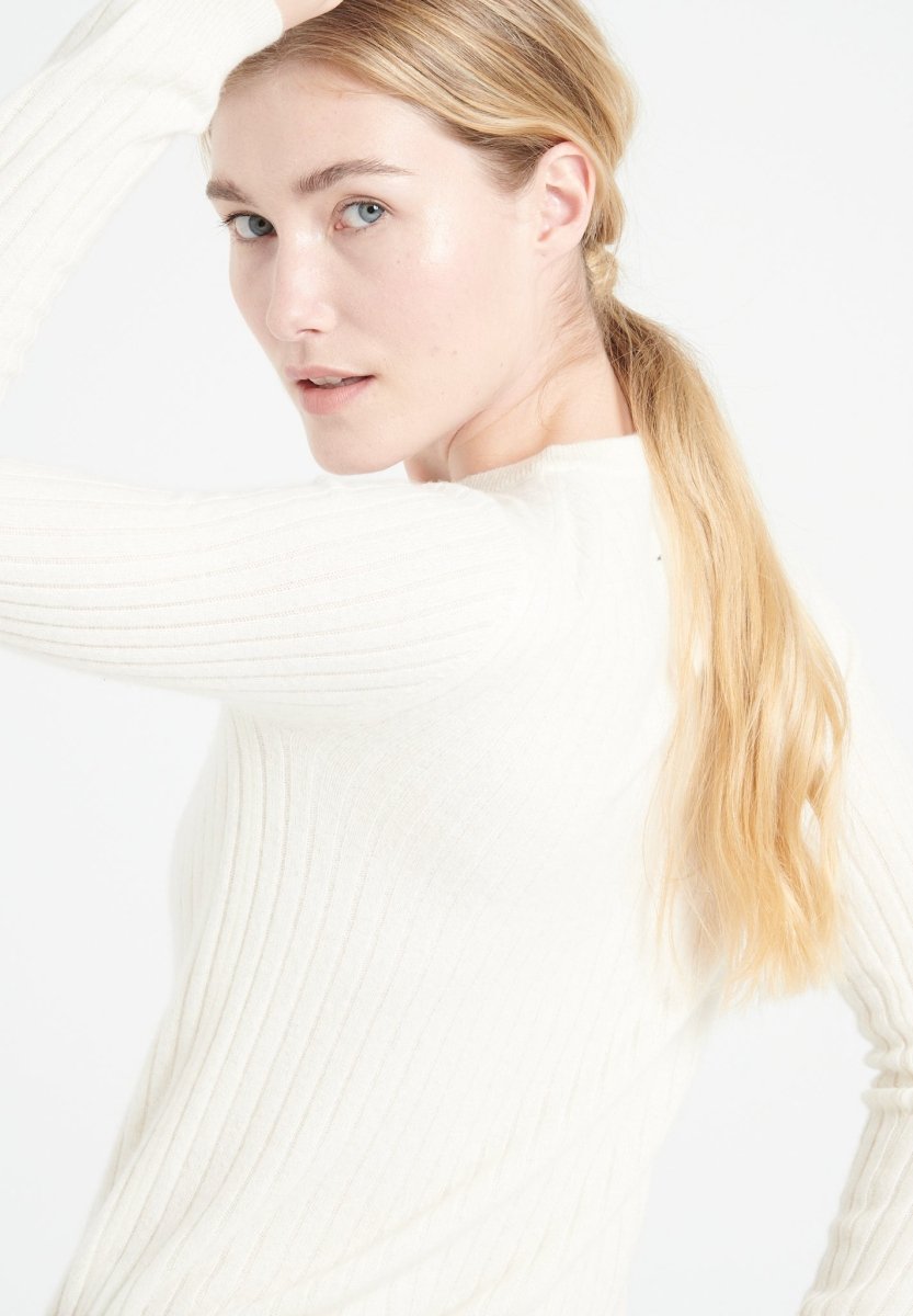 LILLY 16 Pull col rond en cachemire à mailles côtelées blanc écru - Studio cashmere8