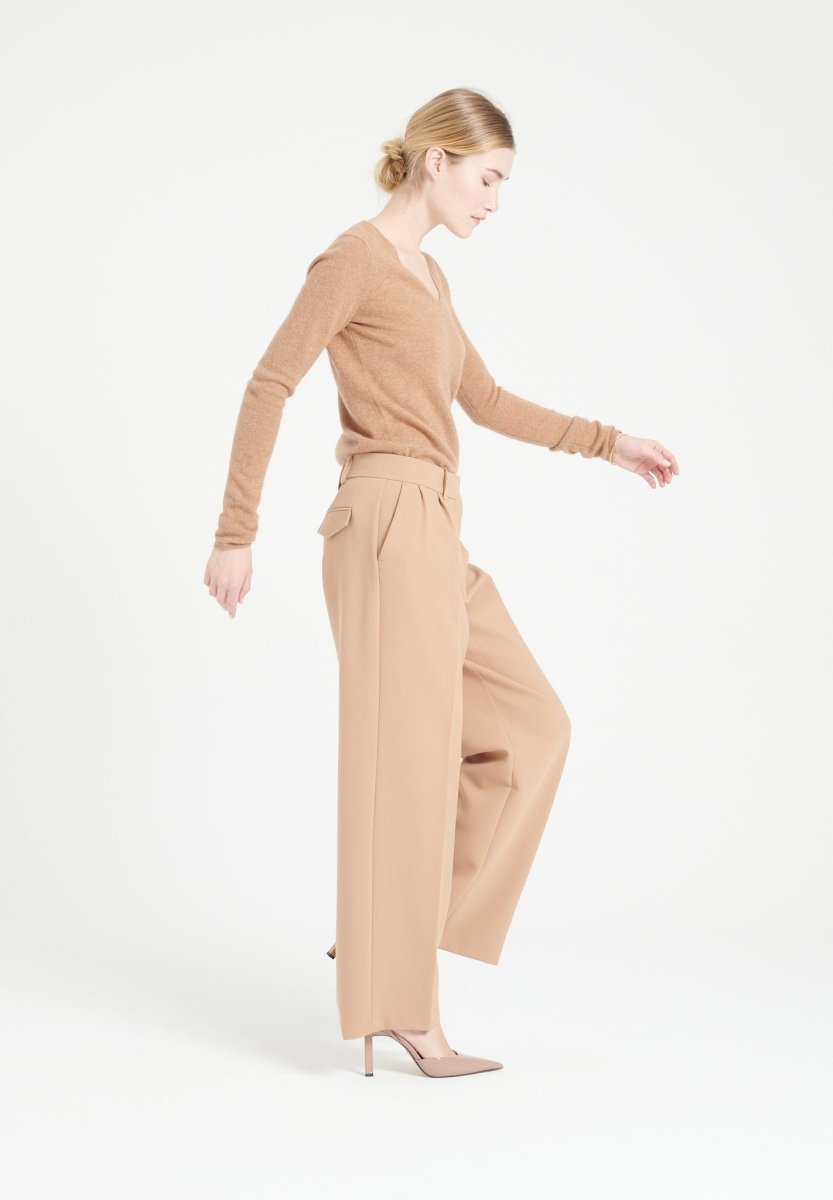 LILLY 2 Pull col V en cachemire camel - Studio cashmere8