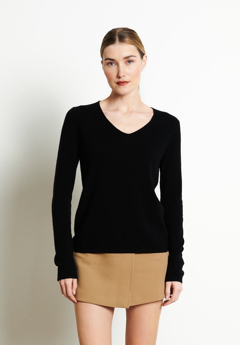 LILLY 2 Pull col V en cachemire noir - Studio cashmere8