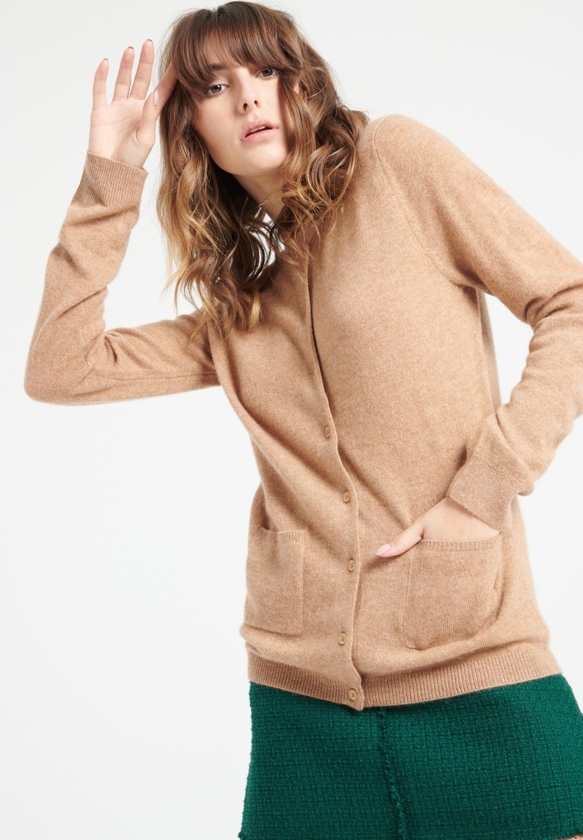 LILLY 4 Cardigan col rond en cachemire cintré camel - Studio cashmere8