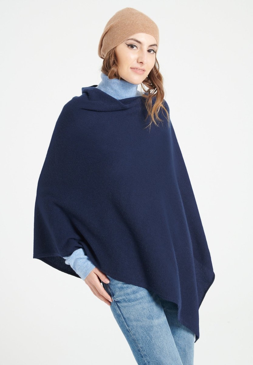 LILLY 9 Poncho col V en cachemire bleu marine - Studio cashmere8