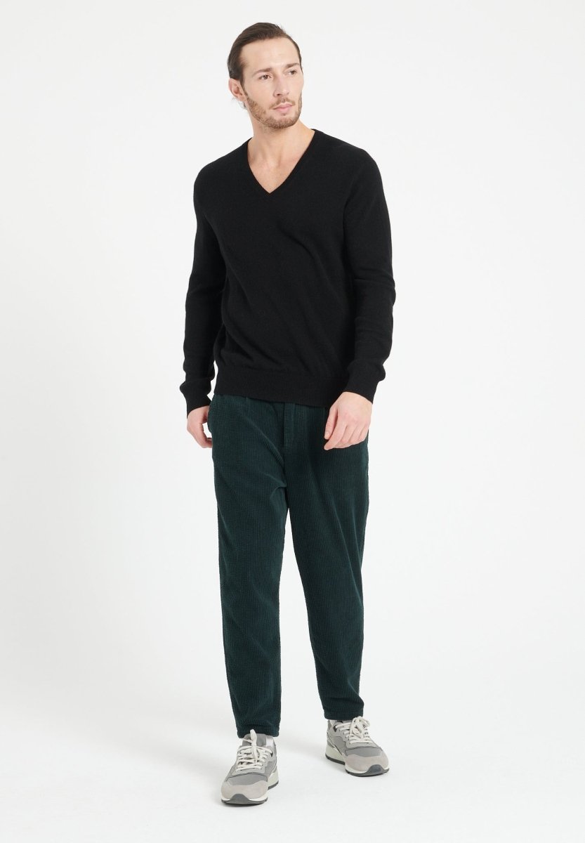 LUKE 1 Pull col V en cachemire noir - Studio cashmere8