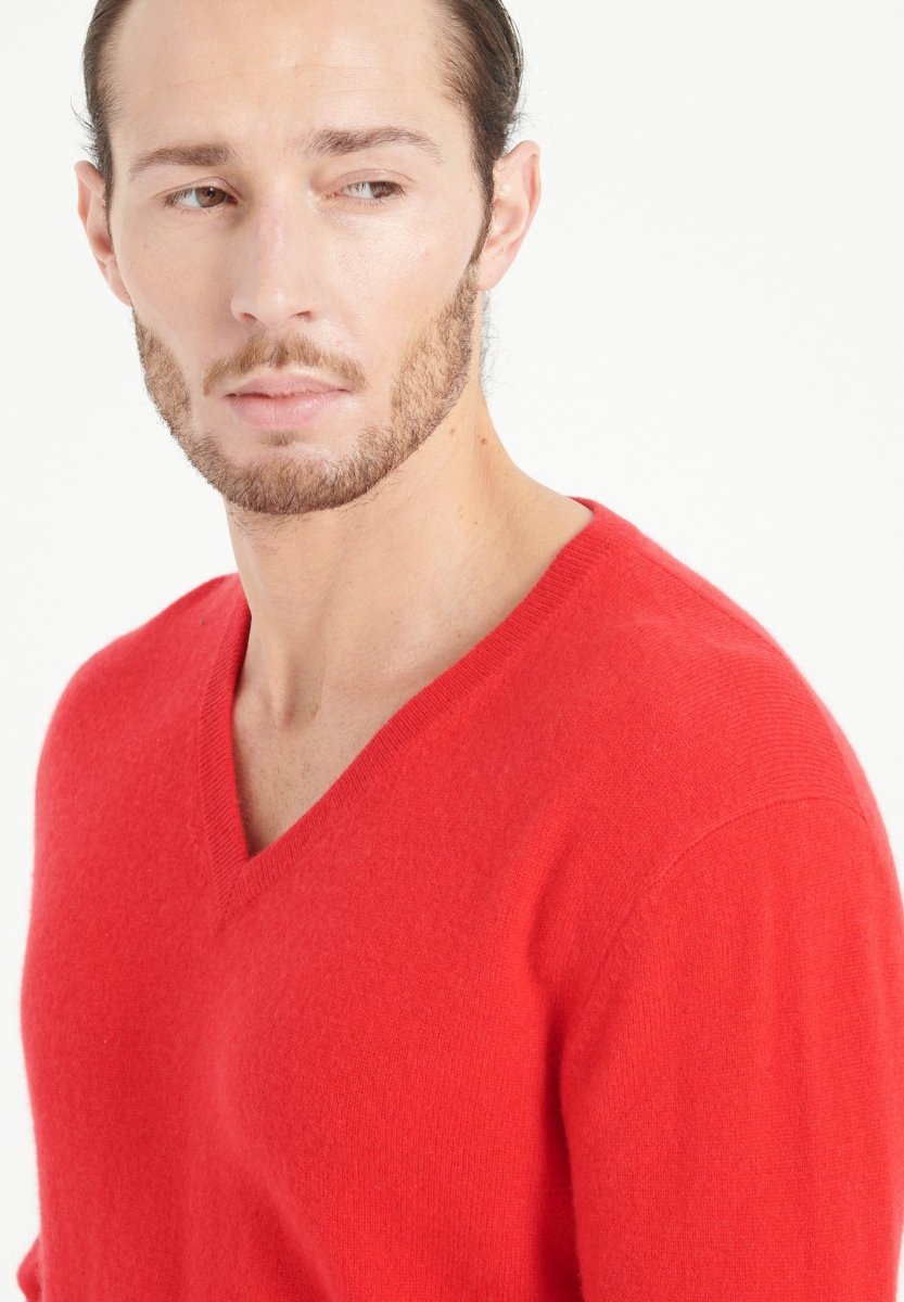 LUKE 1 Pull col V en cachemire rouge - Studio cashmere8