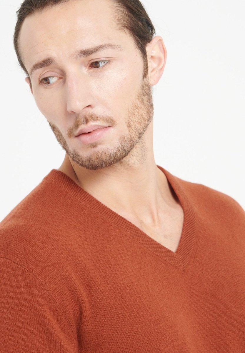 LUKE 1 Pull col V en cachemire terracotta - Studio cashmere8