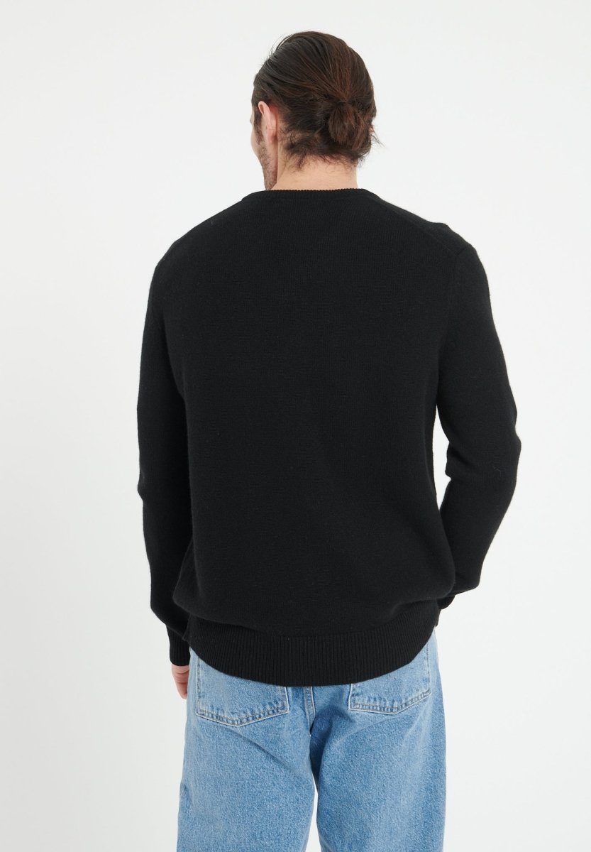 LUKE 13 Pull col V en cachemire 4 fils noir - Studio cashmere8