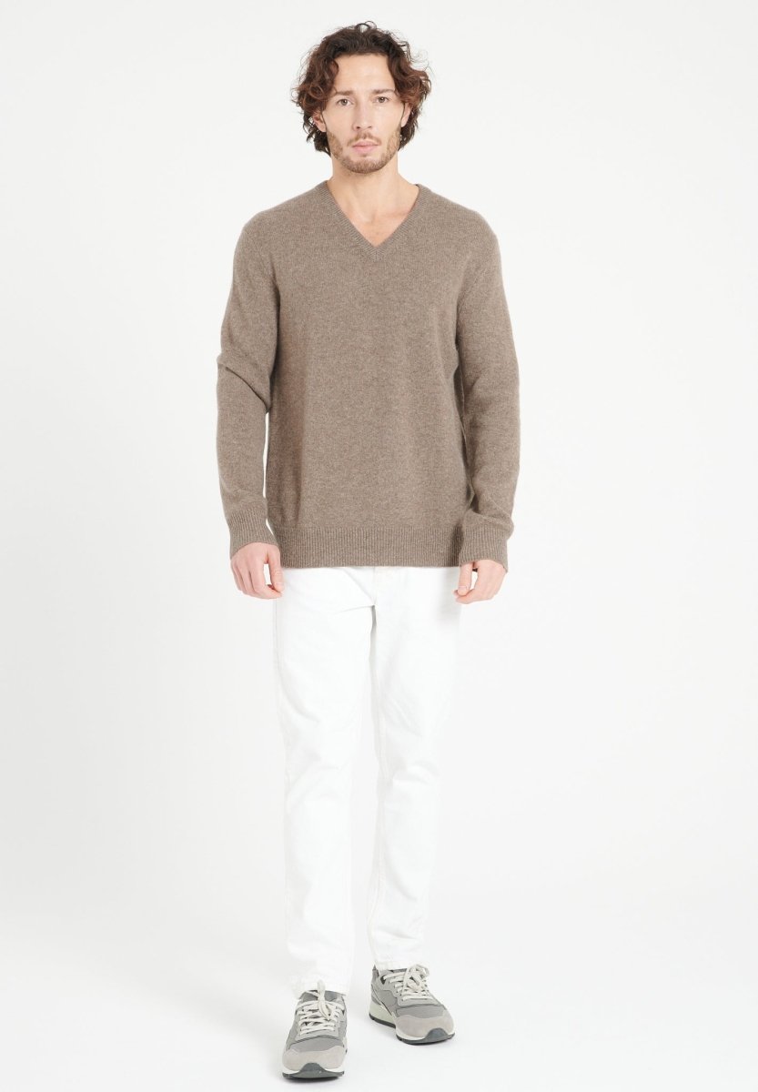 LUKE 13 Pull col V en cachemire 4 fils taupe - Studio cashmere8