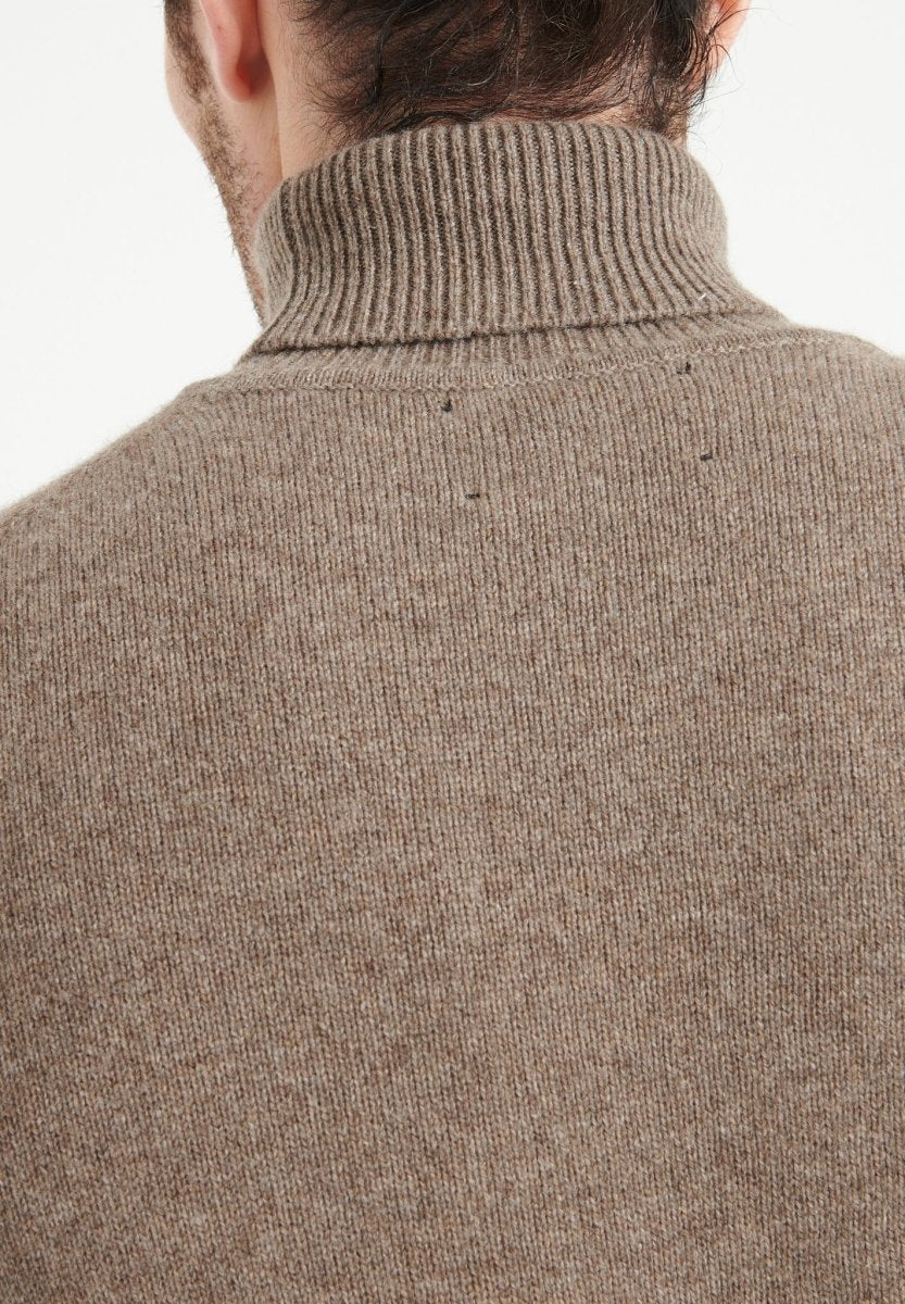 LUKE 15 Pull col roulé en cachemire 4 fils taupe - Studio cashmere8