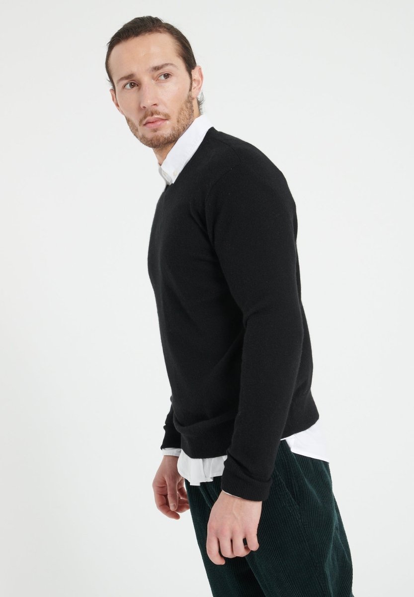 LUKE 2 Pull col rond en cachemire noir - Studio cashmere8