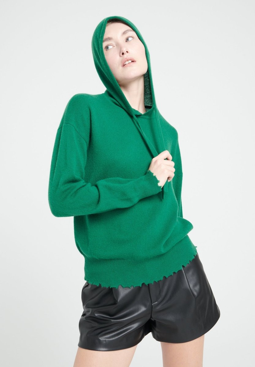 MIA 16 Sweat à capuche en cachemire avec finitions ciselées vert émeraude - Studio cashmere8