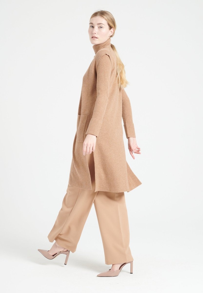 MIA 6 Long cardigan sans manches en cachemire à mailles côtelées camel - Studio cashmere8