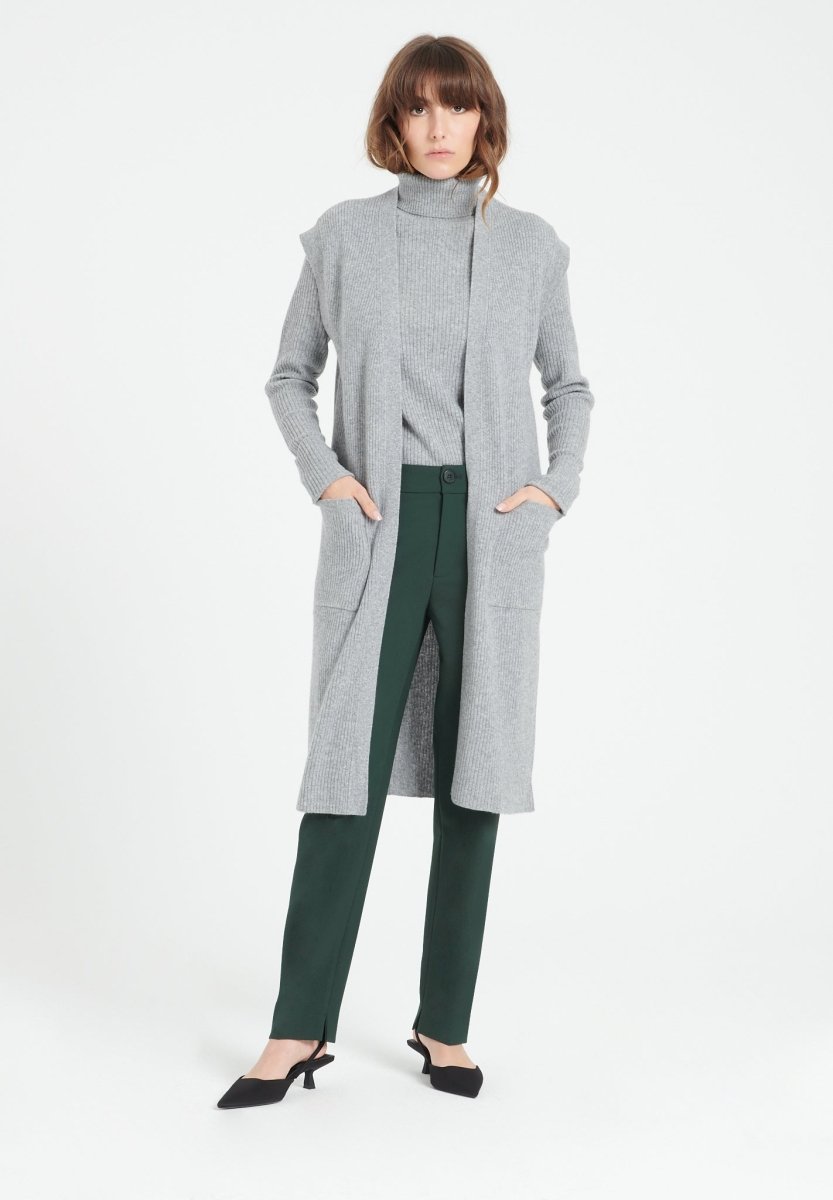 MIA 6 Long cardigan sans manches en cachemire à mailles côtelées gris clair - Studio cashmere8