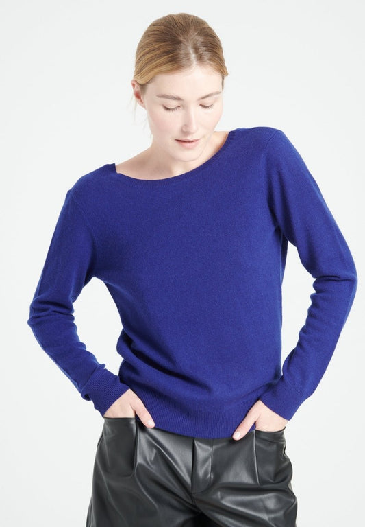 MIA 7 Pull décolleté en V dans le dos en cachemire bleu nuit - Studio cashmere8