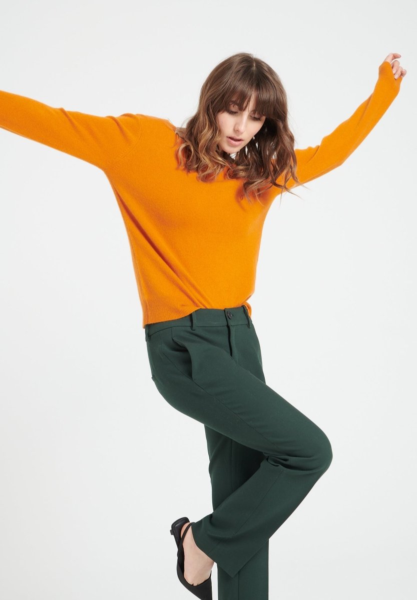 MIA 7 Pull décolleté en V dans le dos en cachemire orange citrouille - Studio cashmere8