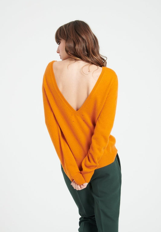 MIA 7 Pull décolleté en V dans le dos en cachemire orange citrouille - Studio cashmere8