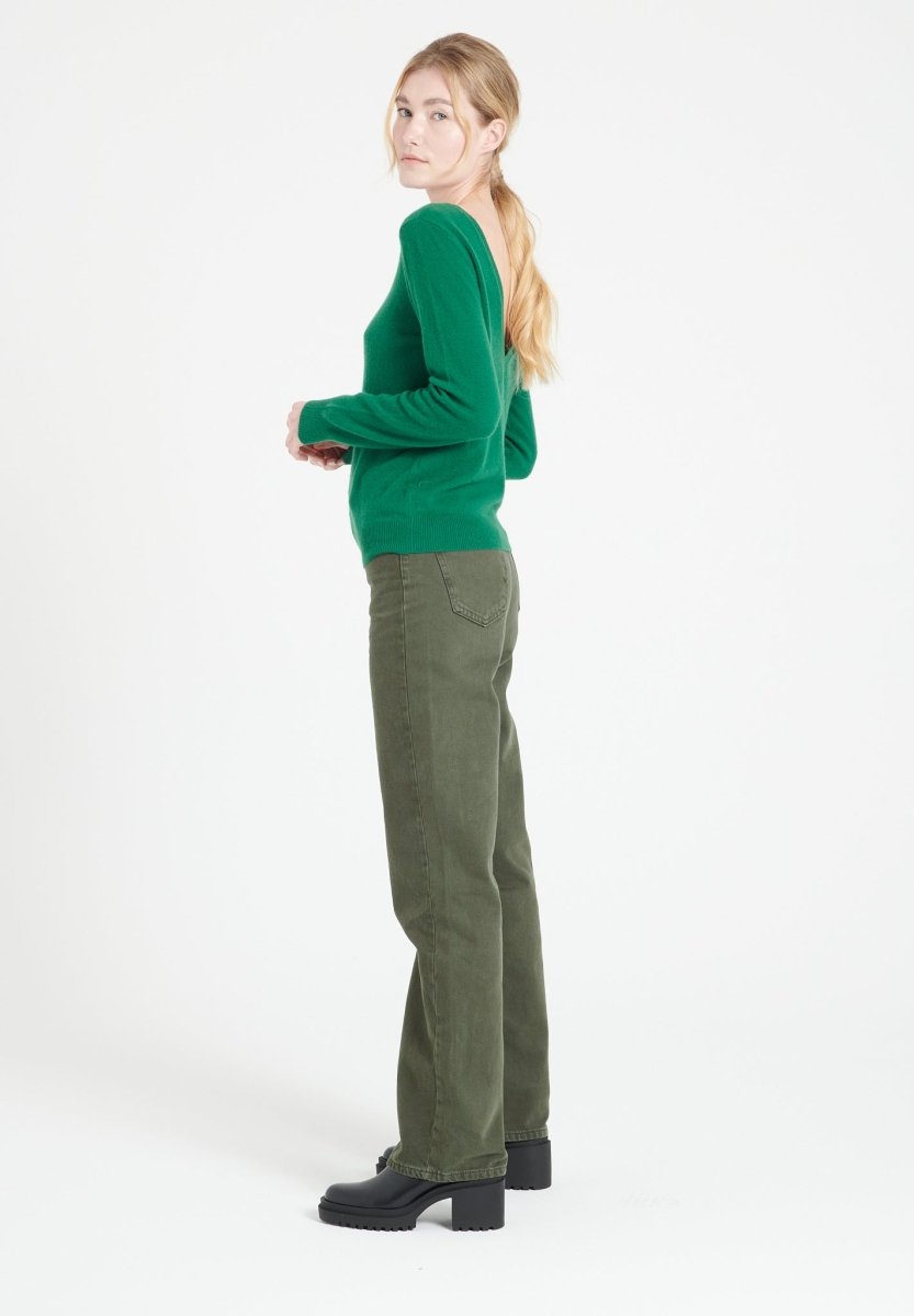 MIA 7 Pull décolleté en V dans le dos en cachemire vert émeraude - Studio cashmere8