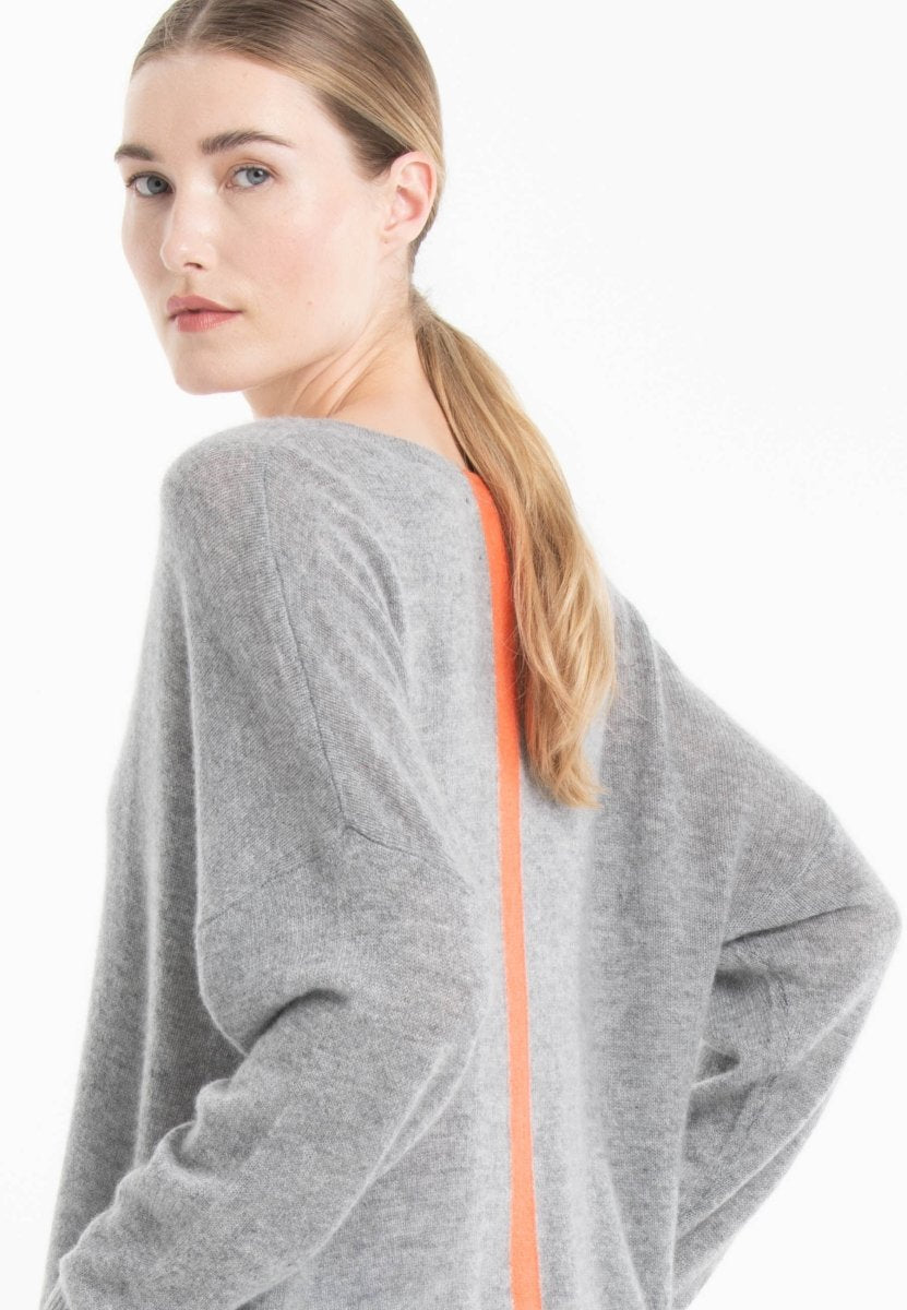 NAMI 23 Pull col V en cachemire avec bande couleur gris/mandarine - Studio cashmere8