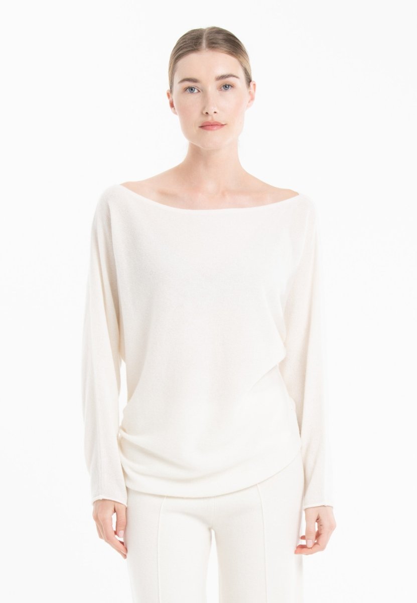 NAMI 24 Pull épaule dénudée en cachemire blanc écru - Studio cashmere8