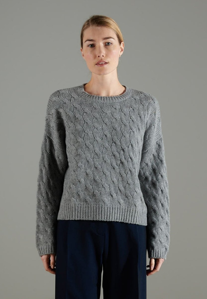 NAMI 5 Pull col rond torsadé 10 fils en cachemire gris clair - Studio cashmere8