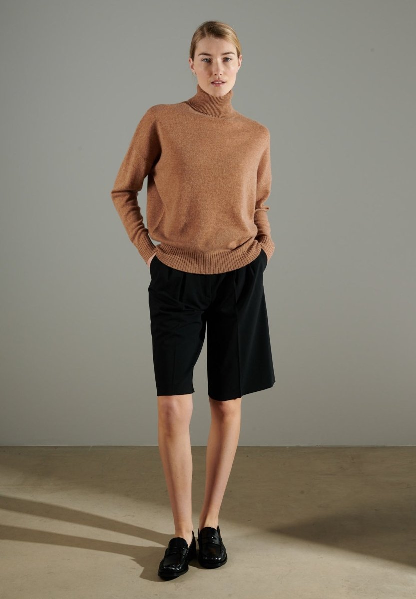 NAMI 7 Pull col roulé oversize en cachemire camel - Studio cashmere8