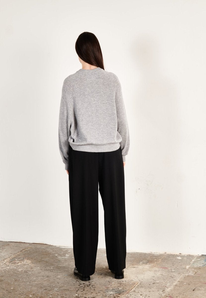 Pull col rond cachemire 4 fils gris clair femme - HANA 6 - Studio cashmere8