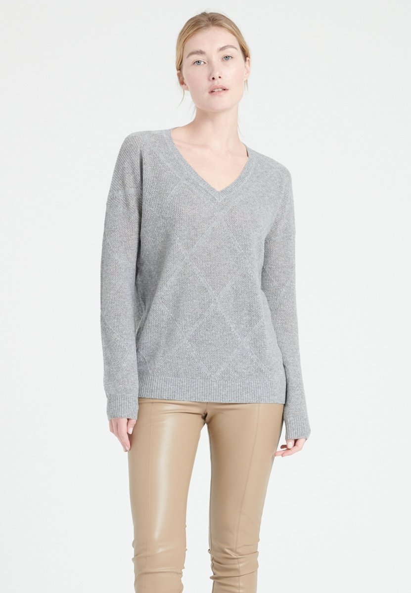 Pull col V cachemire gris clair femme - LILLY 31 - Studio cashmere8