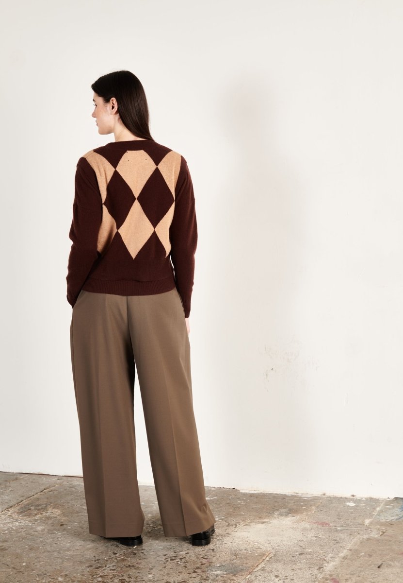 Pull col V cachemire marron/camel clair femme - HANA 7 - Studio cashmere8